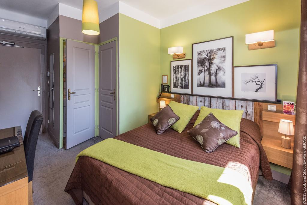 Logis Hotel La Magnanerie - Cote Bistro Aubignosc 객실 사진