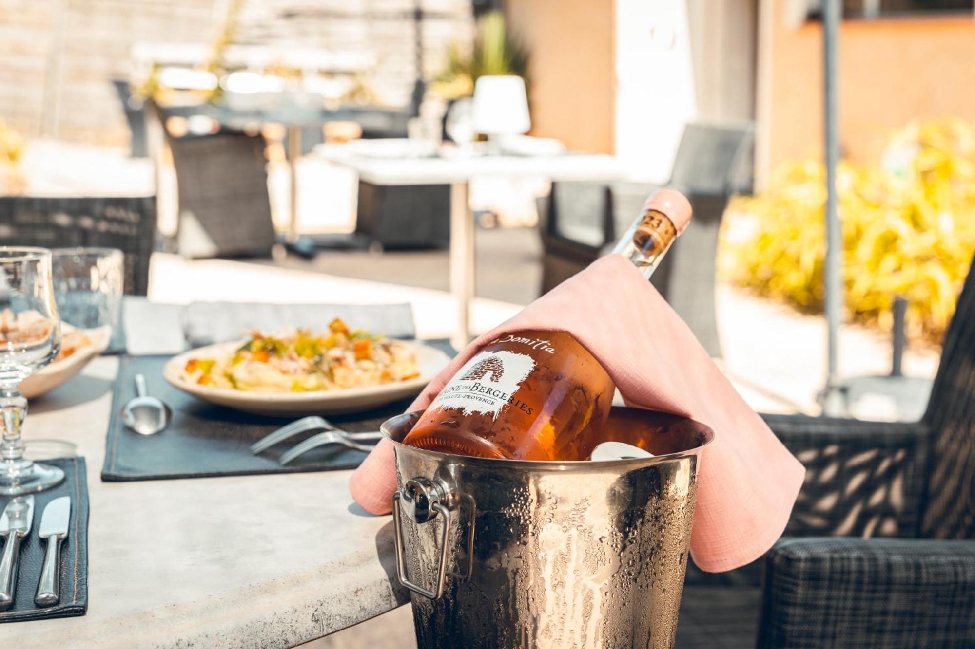 Logis Hotel La Magnanerie - Cote Bistro Aubignosc 외부 사진
